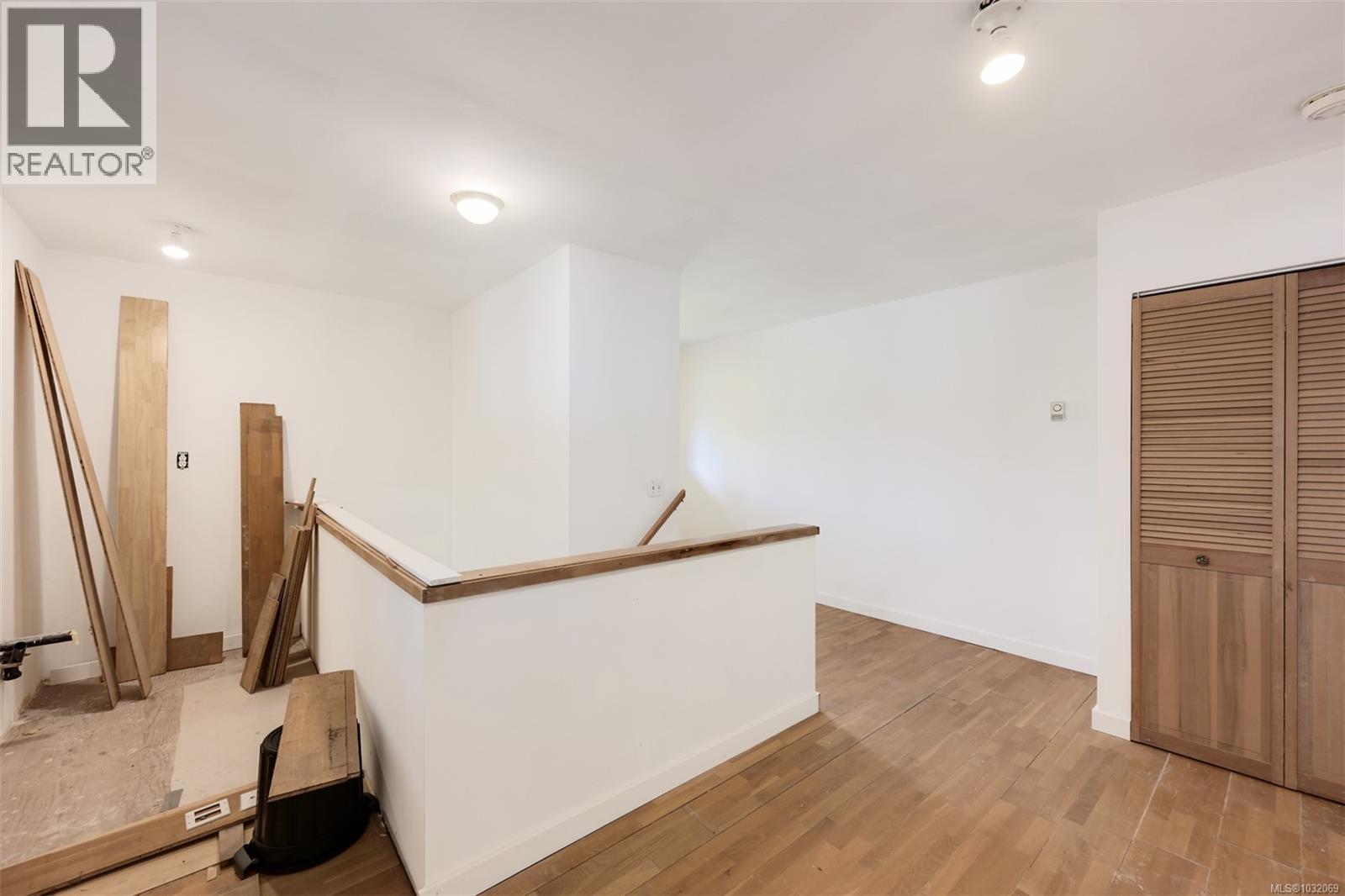 114 Arbutus Rd - 46