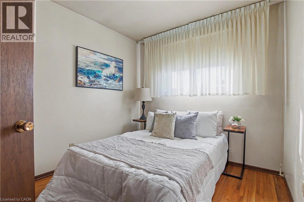 18 RIDLEY DRIVE - 15