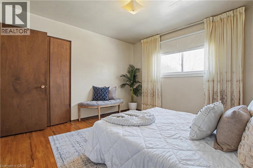 18 RIDLEY DRIVE - 21