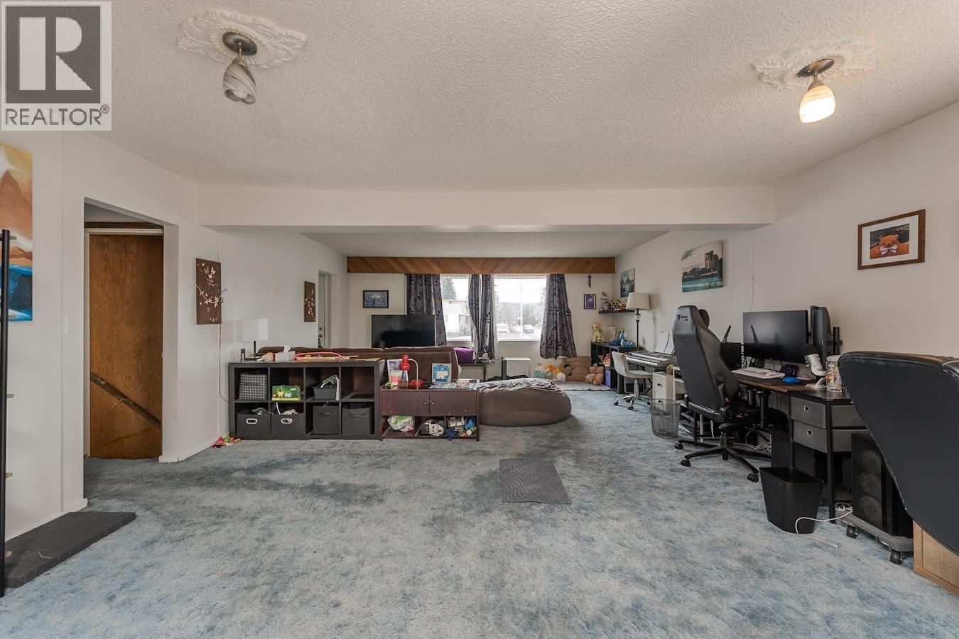 1525 EWERT STREET - 15