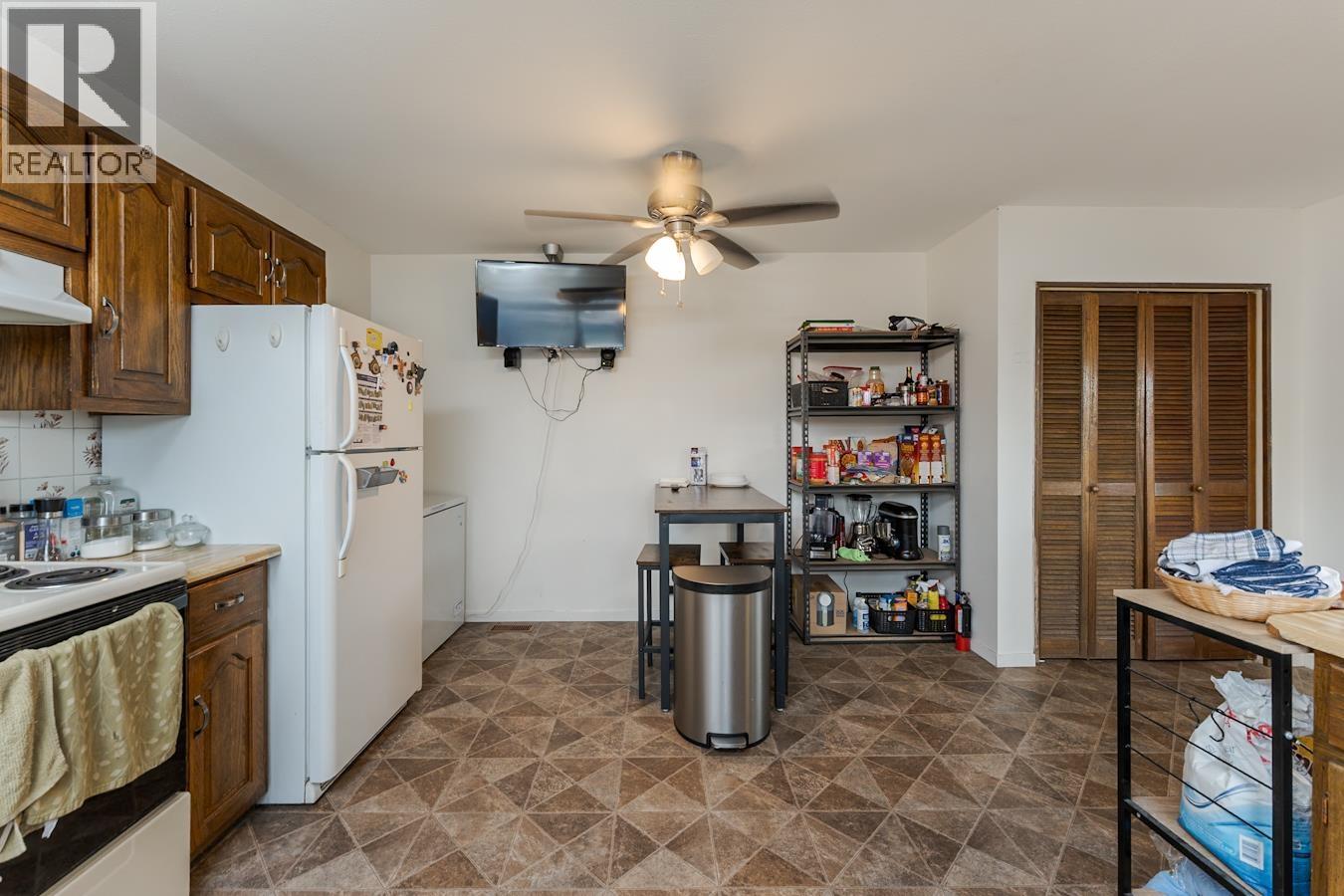 1525 EWERT STREET - 7