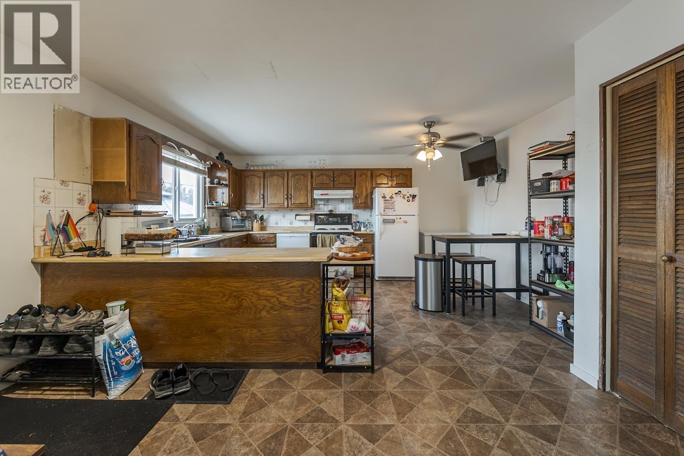 1525 EWERT STREET - 3