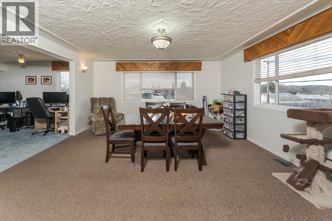 1525 EWERT STREET - 9