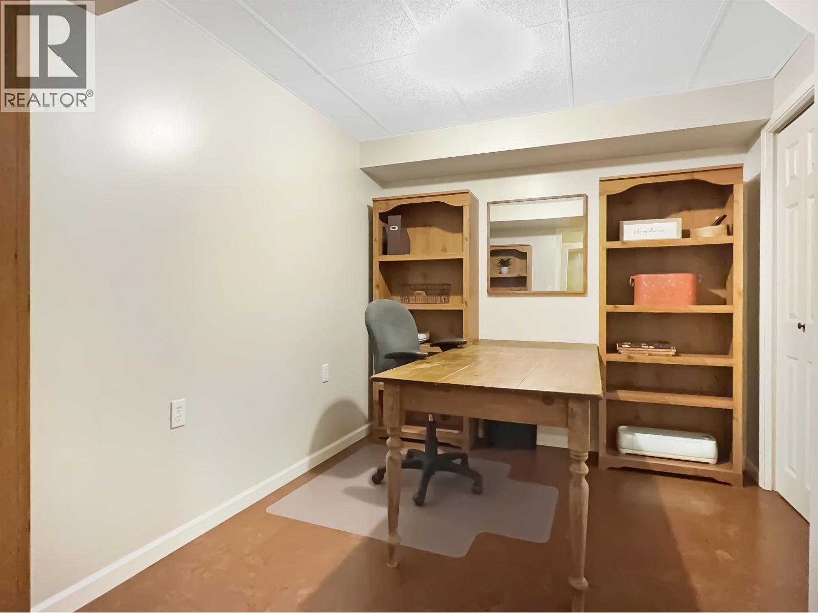 1508 VALLEYVIEW DRIVE - 27