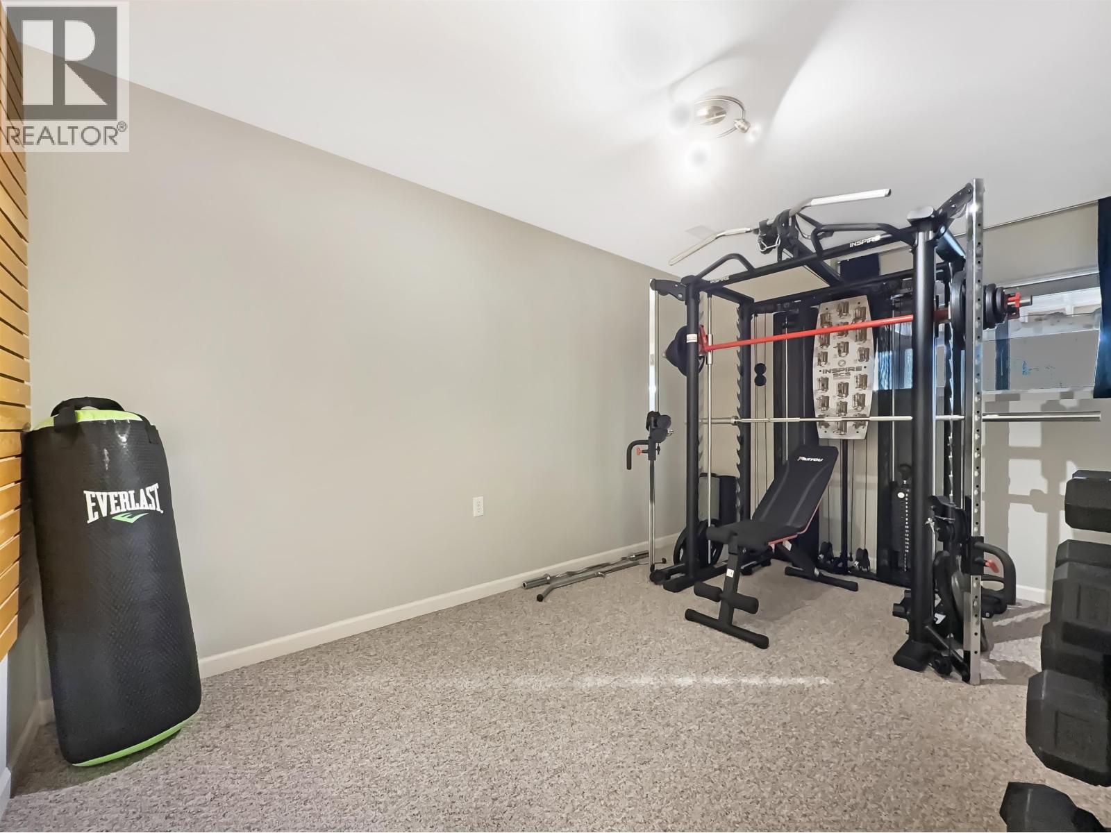 1508 VALLEYVIEW DRIVE - 32