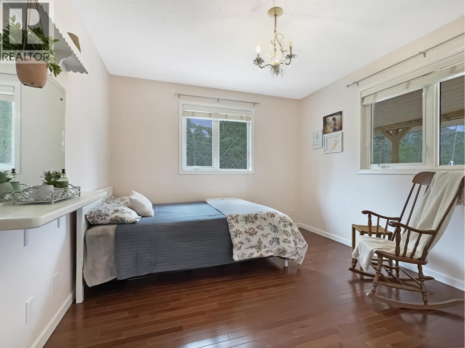 1508 VALLEYVIEW DRIVE - 24