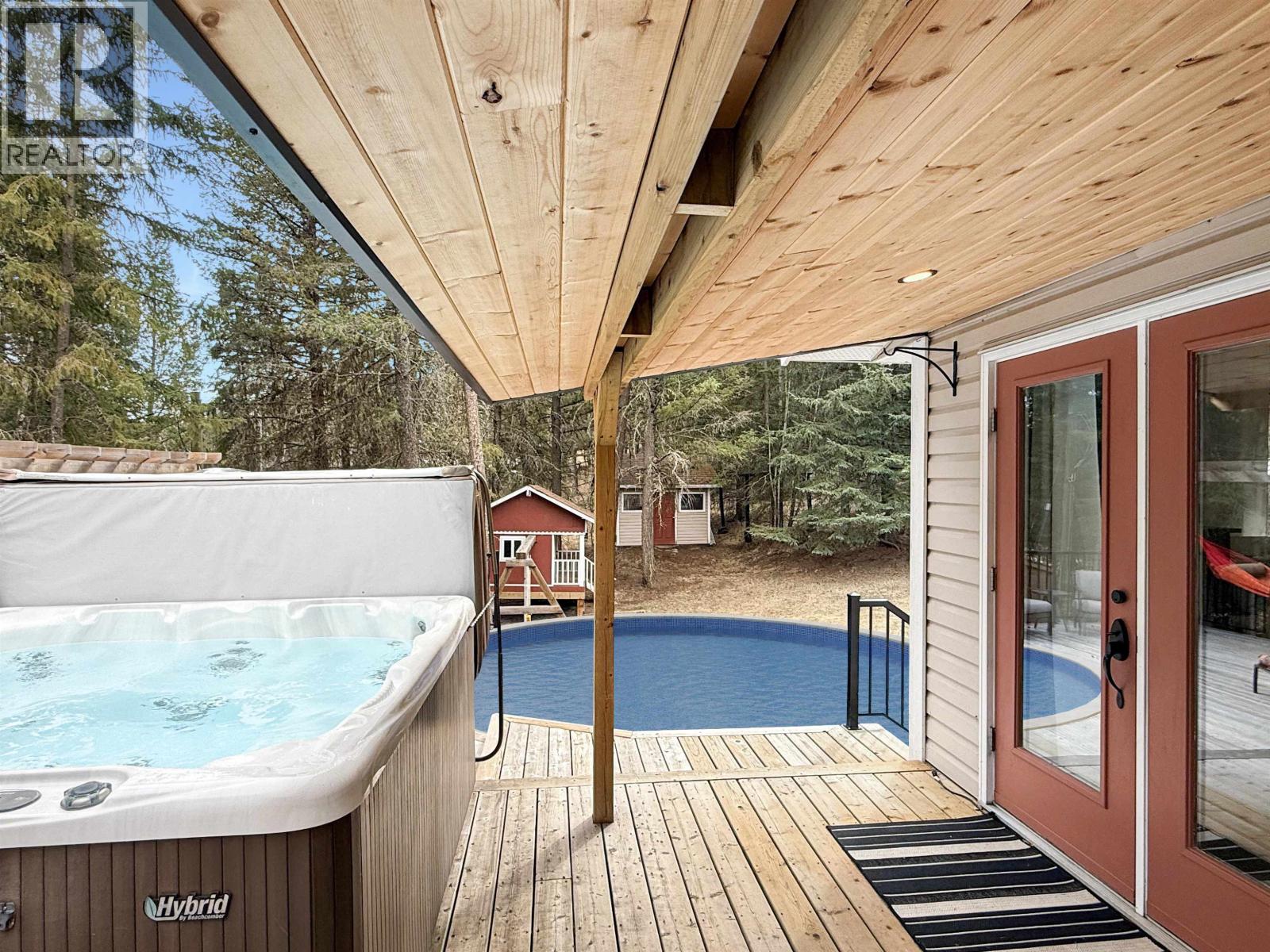 1508 VALLEYVIEW DRIVE - 4