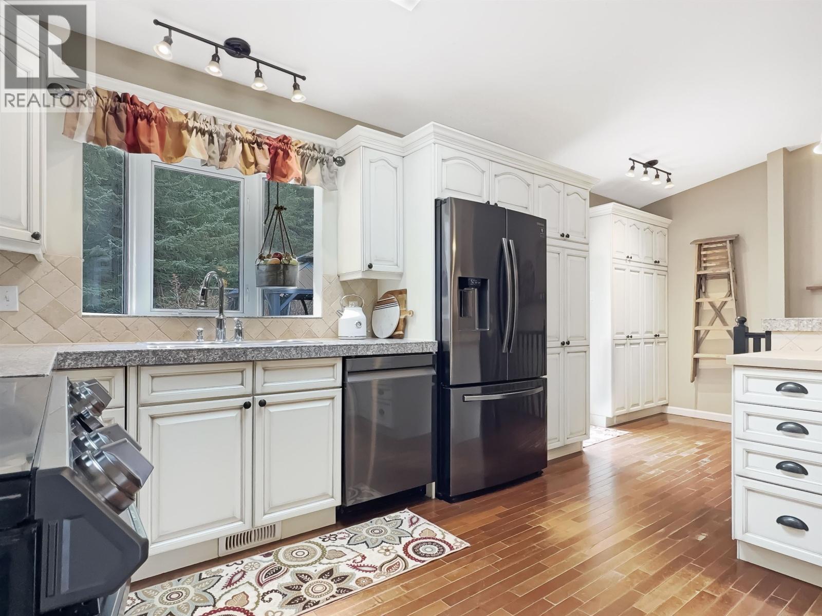 1508 VALLEYVIEW DRIVE - 16