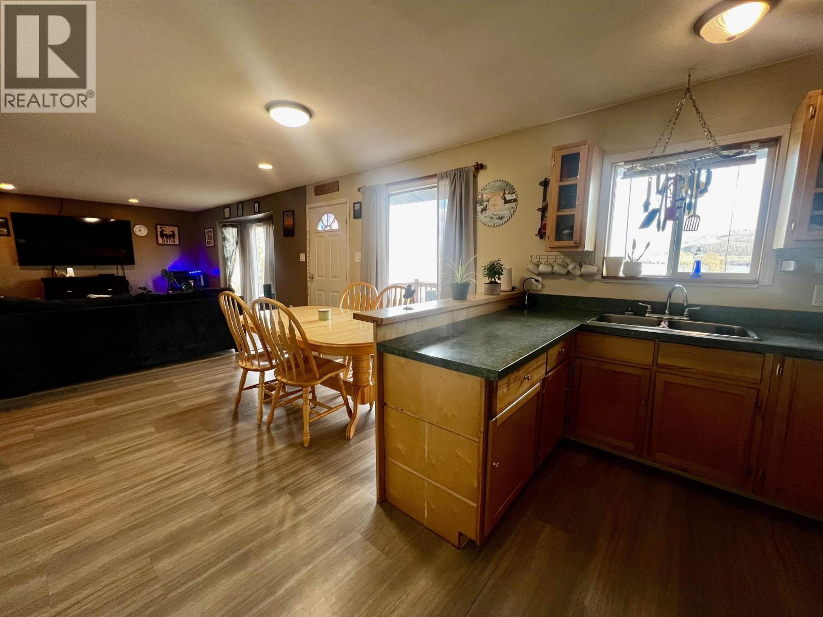 1408 FRANCOIS LAKE ROAD - 8