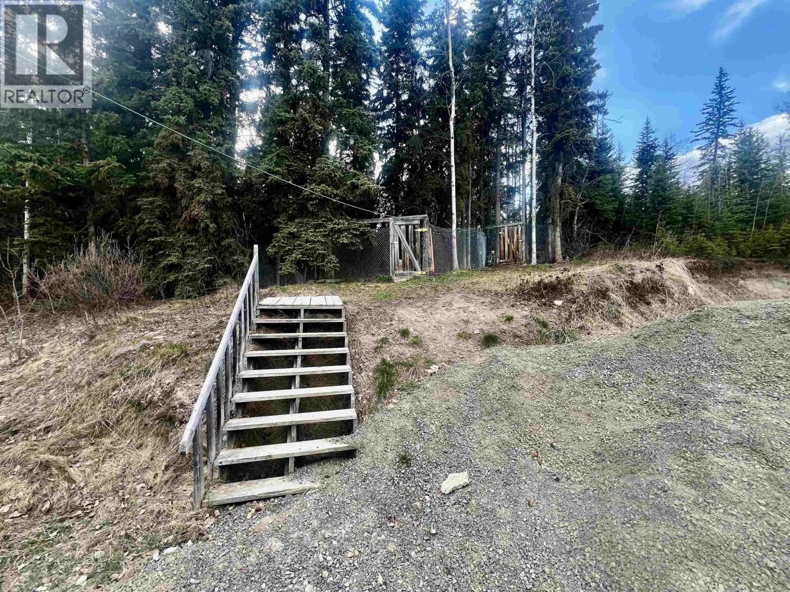 1408 FRANCOIS LAKE ROAD - 28