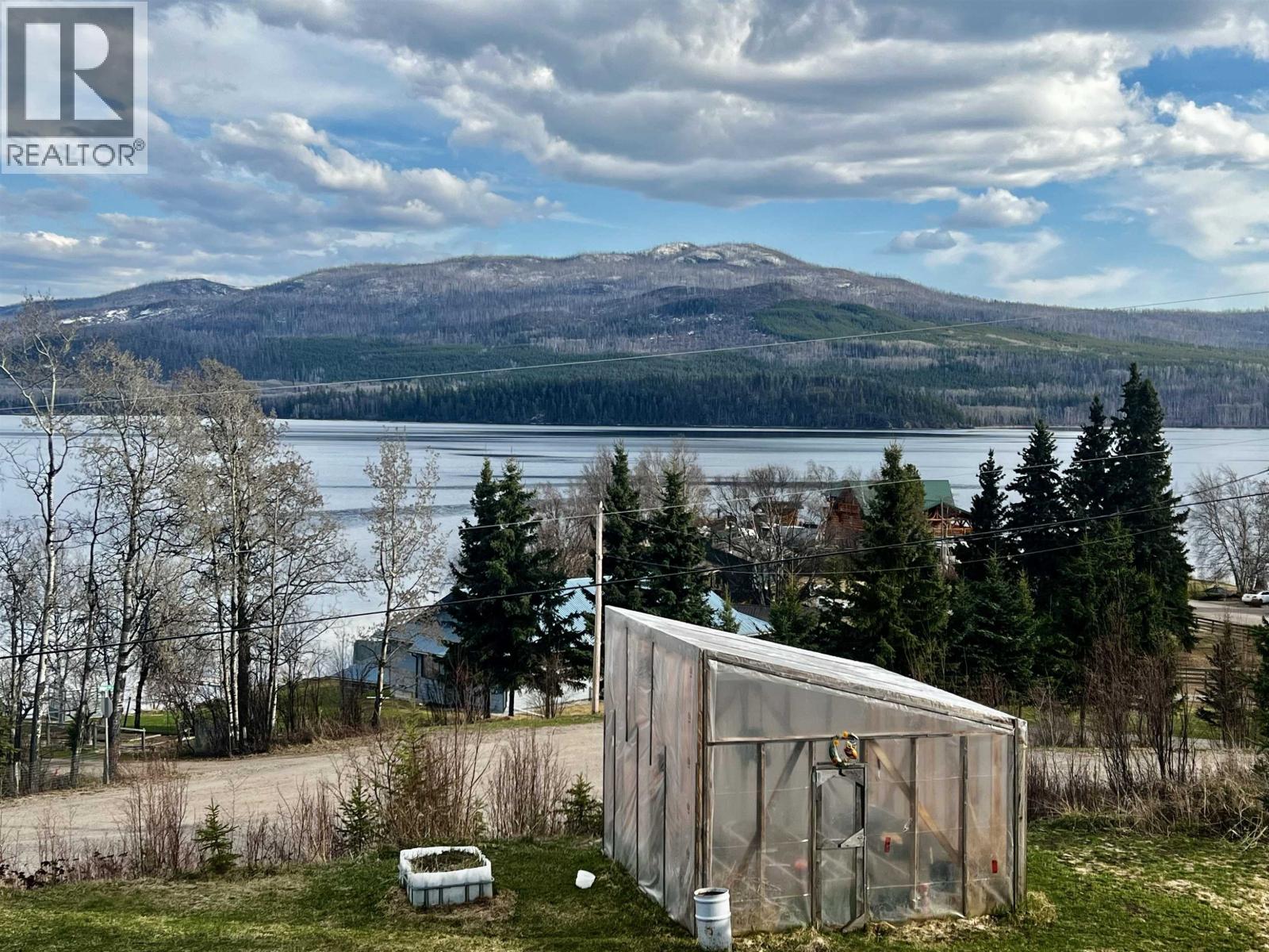 1408 FRANCOIS LAKE ROAD - 24