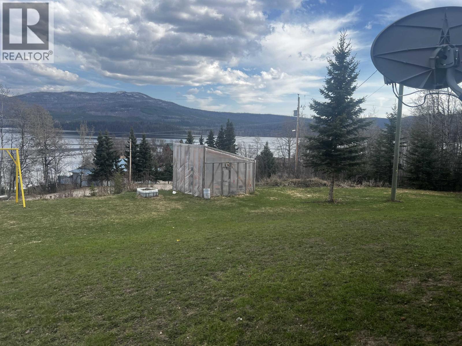 1408 FRANCOIS LAKE ROAD - 26