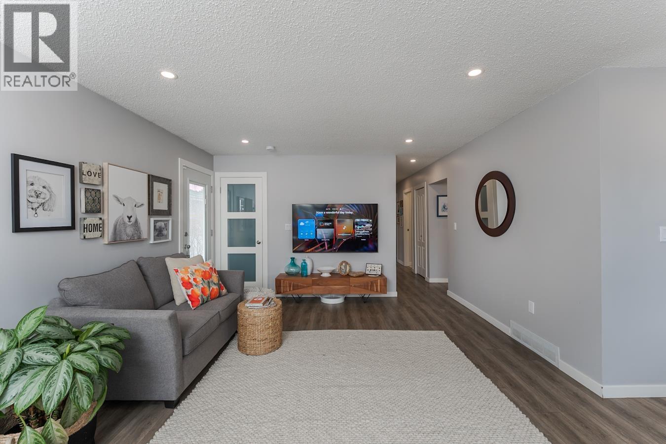 1011 HANSARD CRESCENT - 10