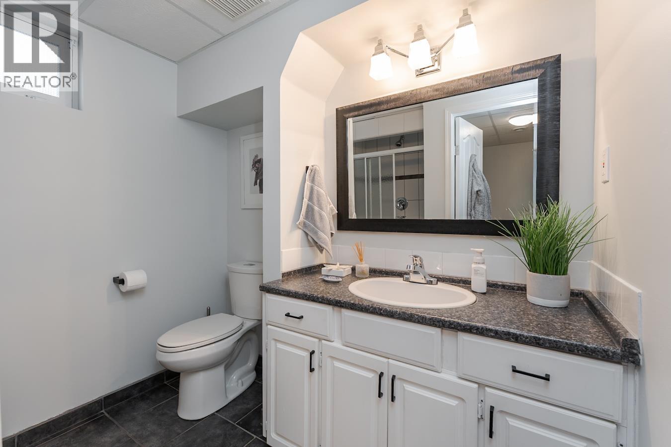 1011 HANSARD CRESCENT - 29