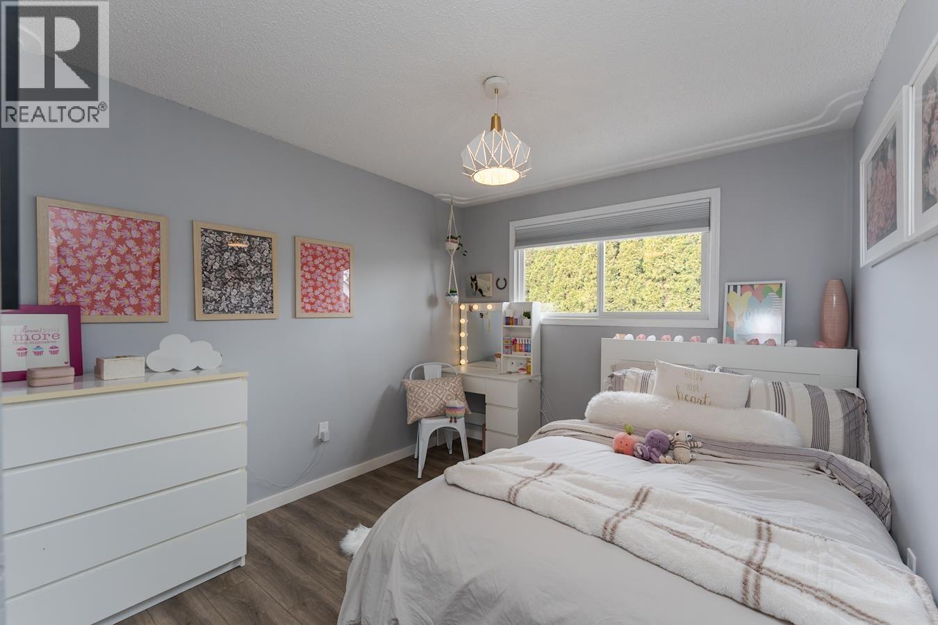 1011 HANSARD CRESCENT - 22