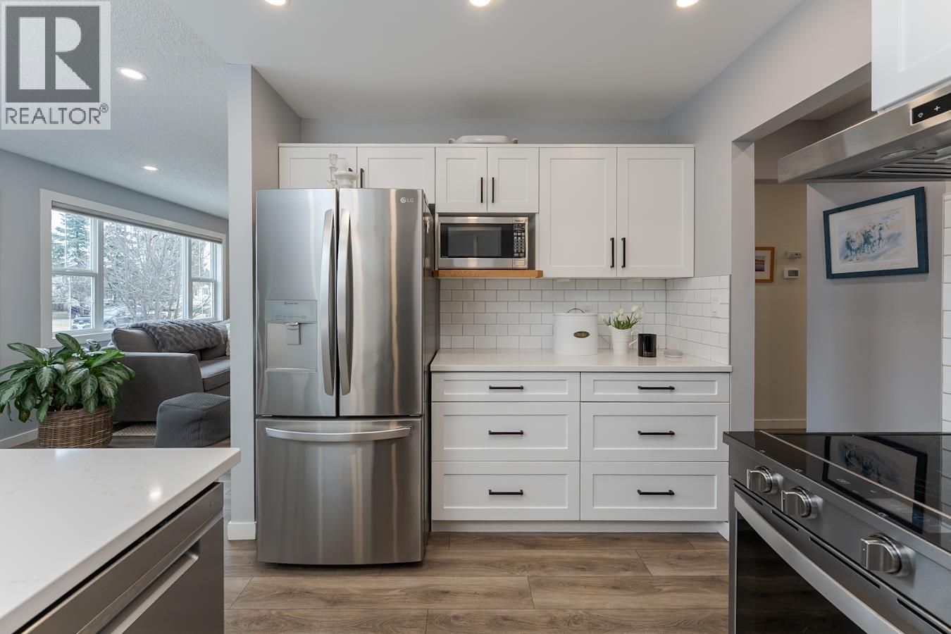 1011 HANSARD CRESCENT - 15