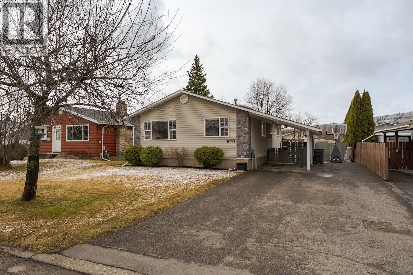 1011 HANSARD CRESCENT - Image 3