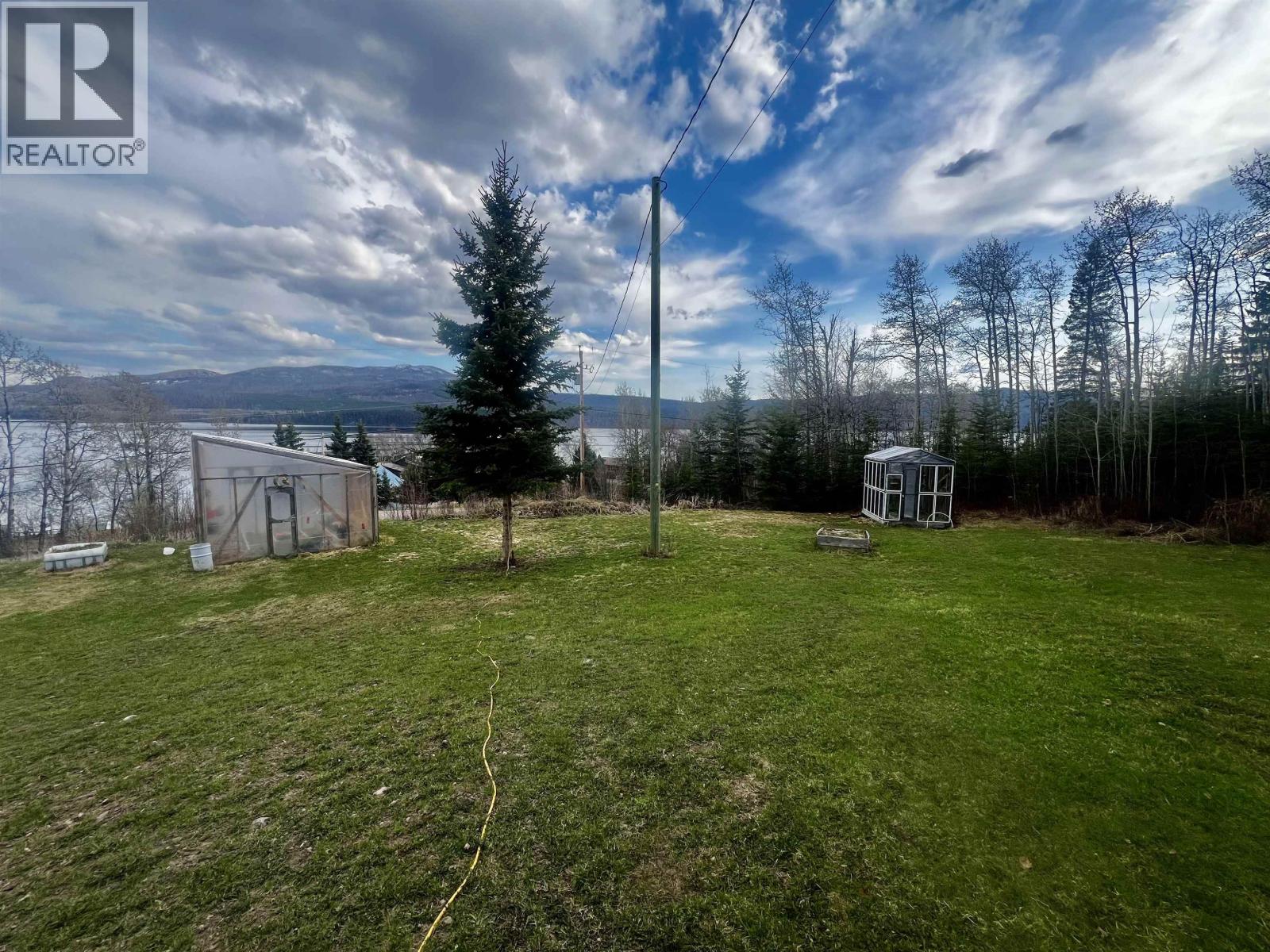 1408 FRANCOIS LAKE ROAD - 27