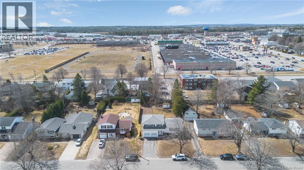 186 WILLINGDON STREET - 4