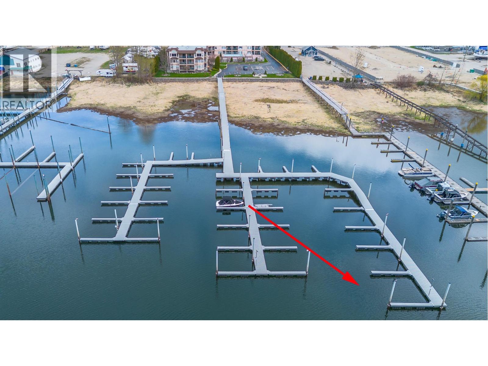 304 1002 Riverside Avenue, Sicamous