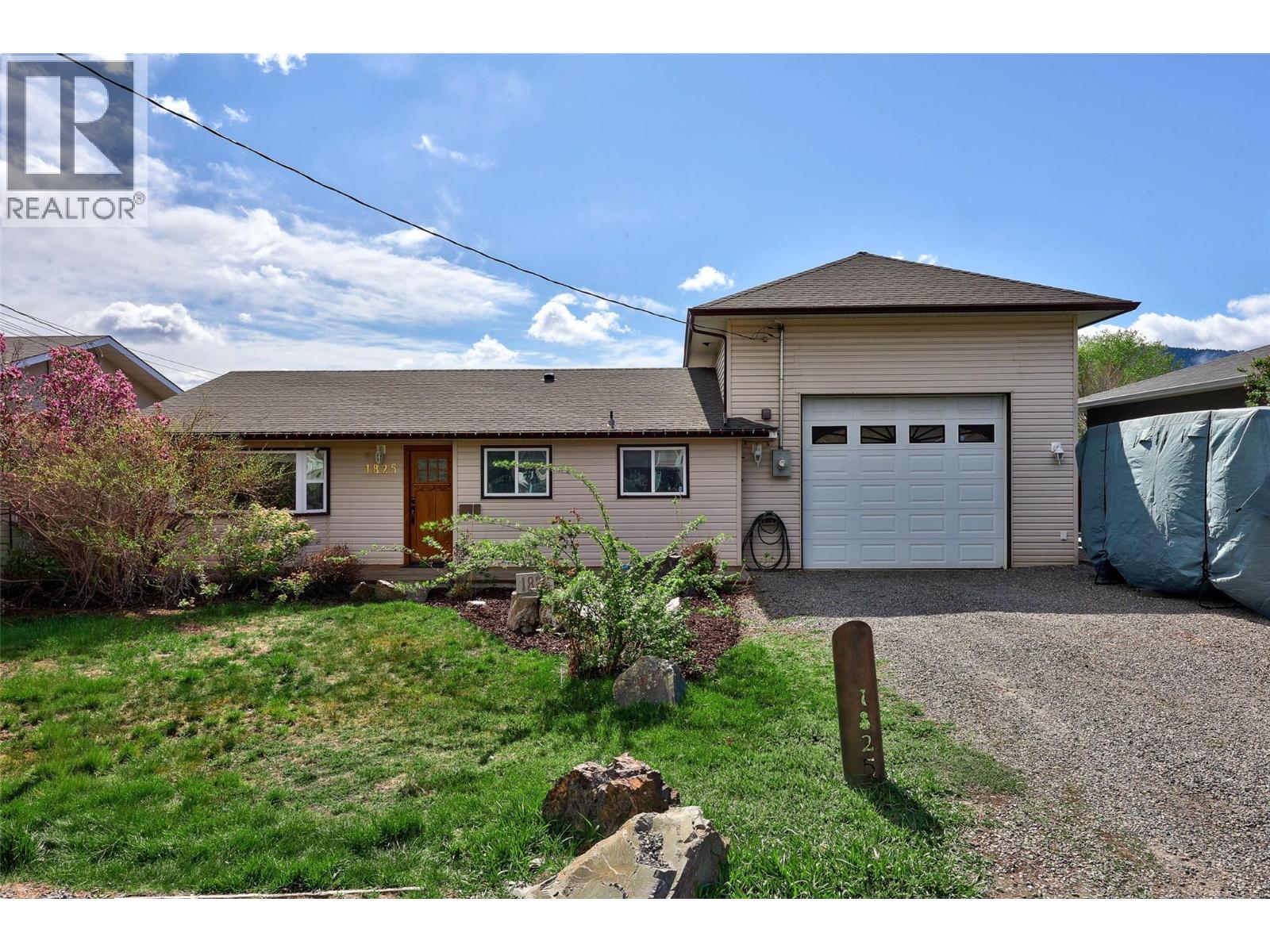 1825 Parkcrest Avenue - 1