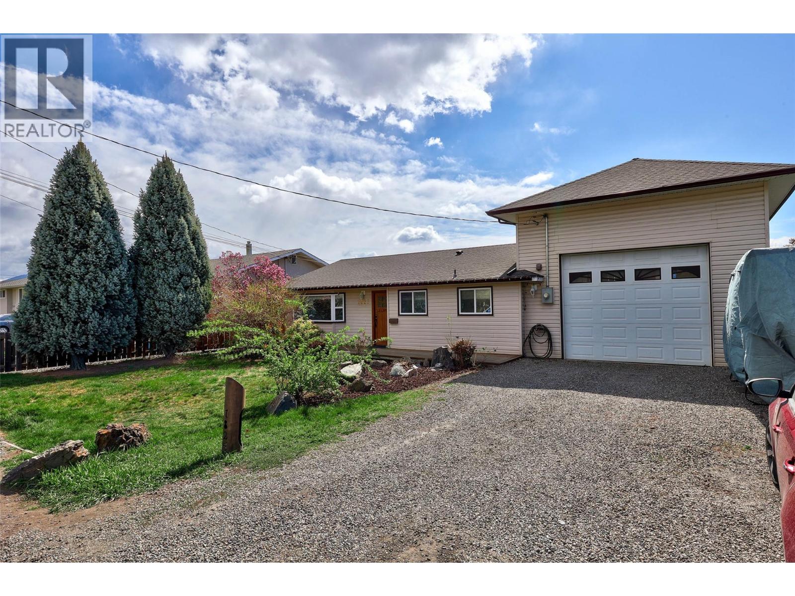 1825 Parkcrest Avenue - 3