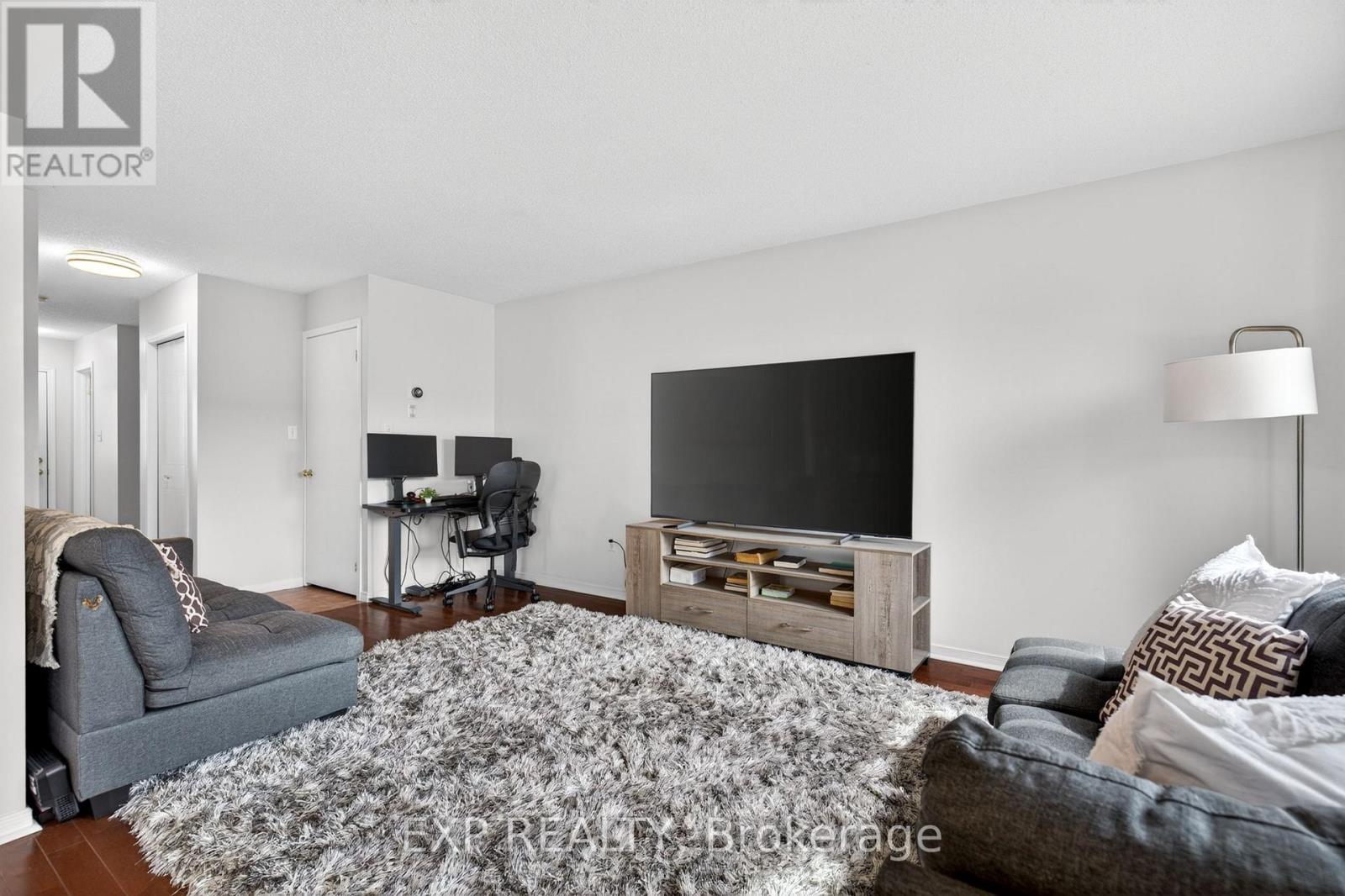 42 SCHIEDEL DRIVE W - 9