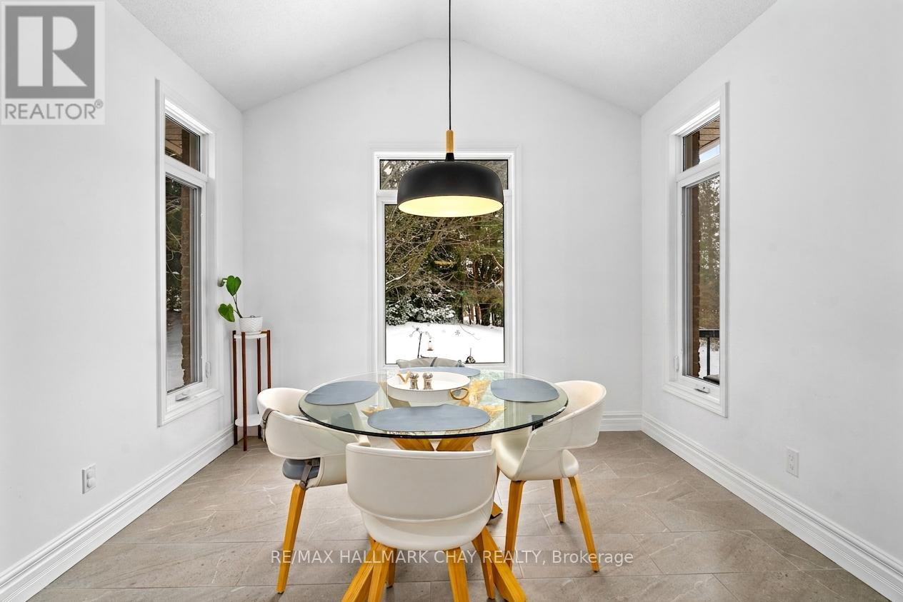 3 FOREST HILL DRIVE - 16
