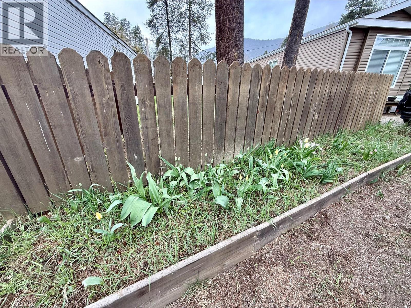 #20 500 16TH AVENUE - 25