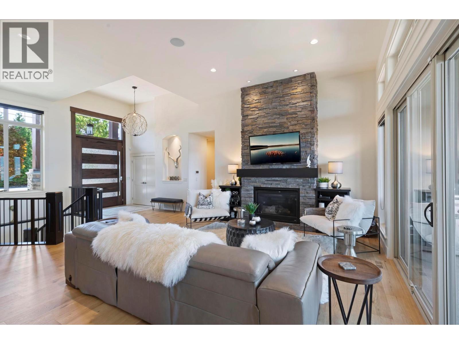  722 Kuipers Crescent, Kelowna