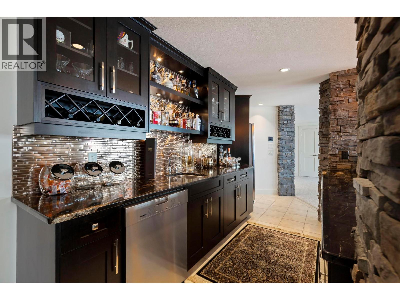  722 Kuipers Crescent, Kelowna