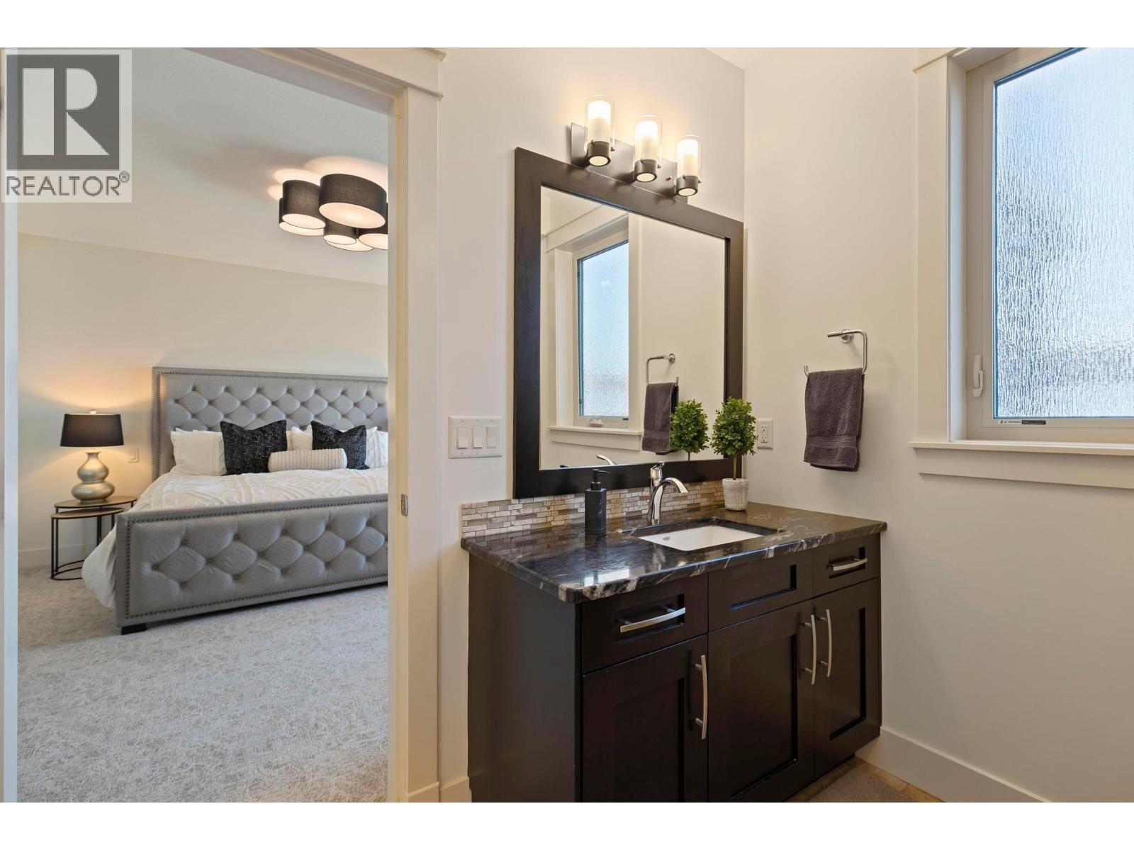  722 Kuipers Crescent, Kelowna