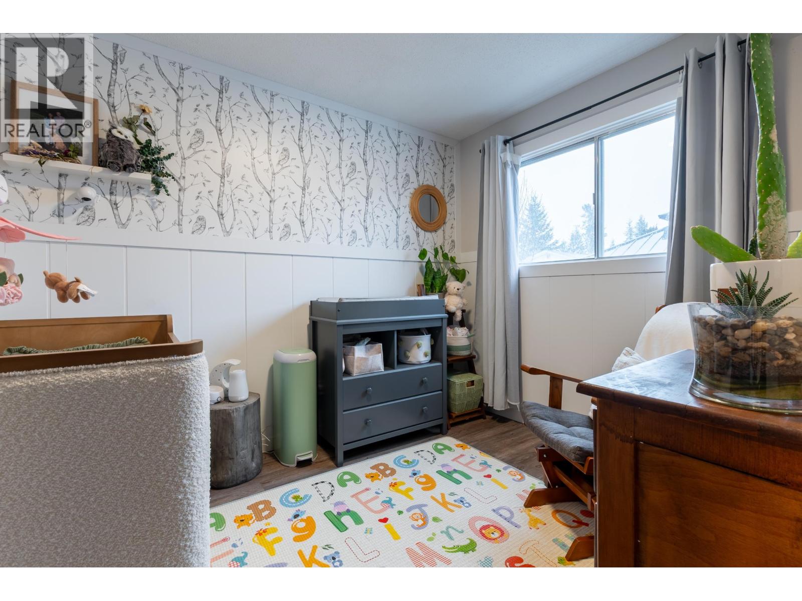 193 MCKINLEY CRESCENT - 19