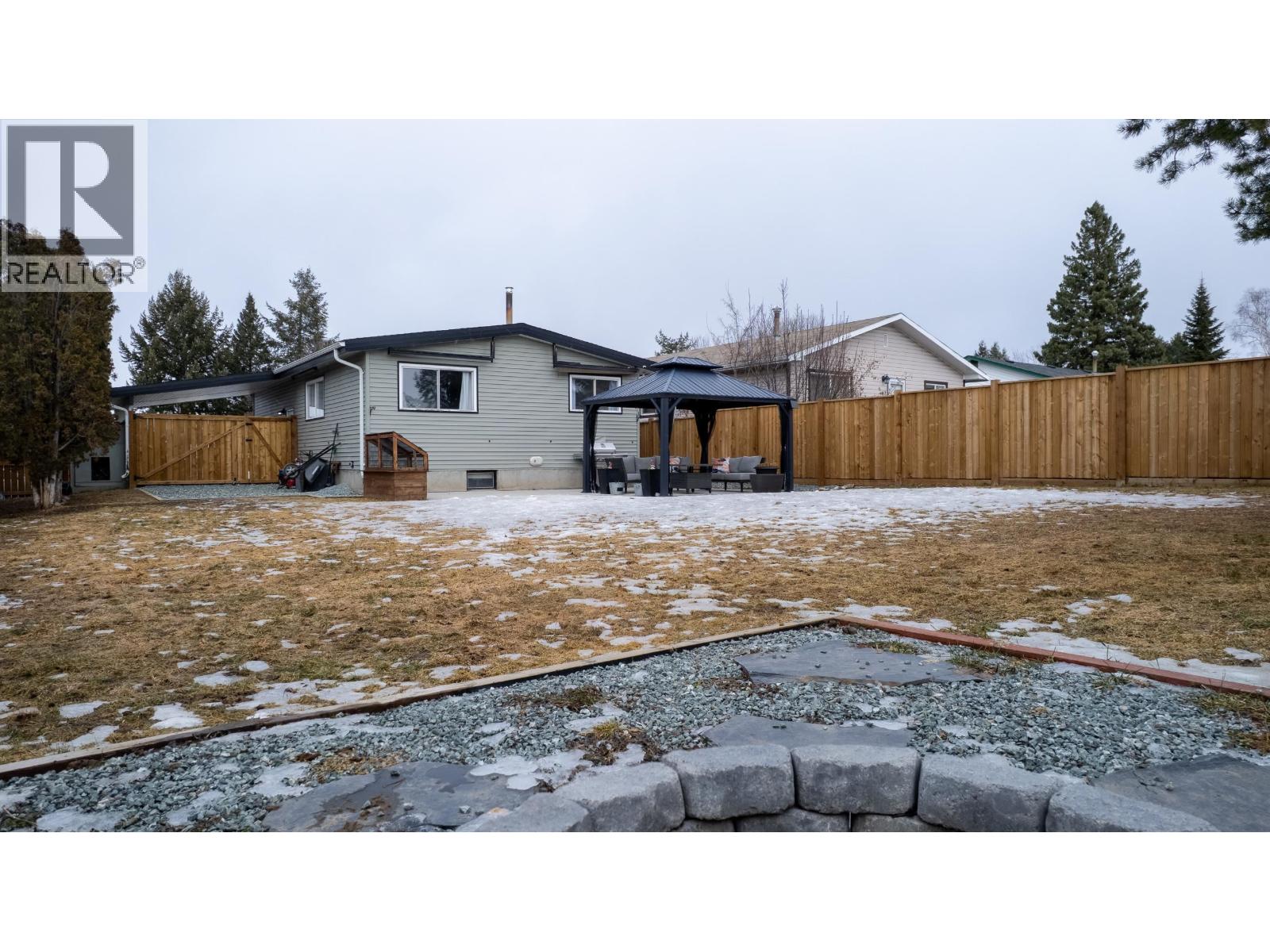 193 MCKINLEY CRESCENT - 35