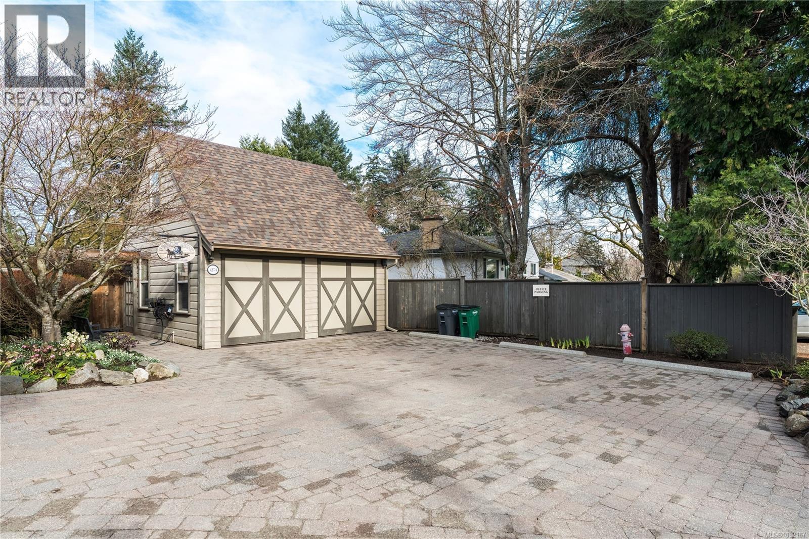 1274 TATTERSALL DR - 44