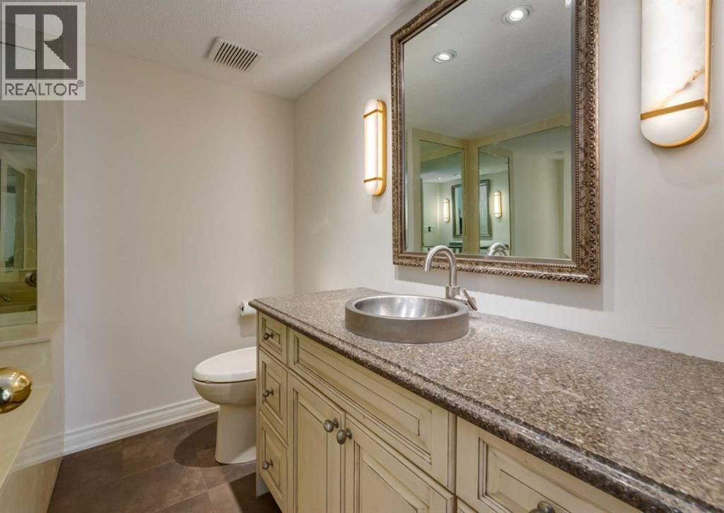 Single Family House for Sale in    Avenue SW Beltline Calgary 