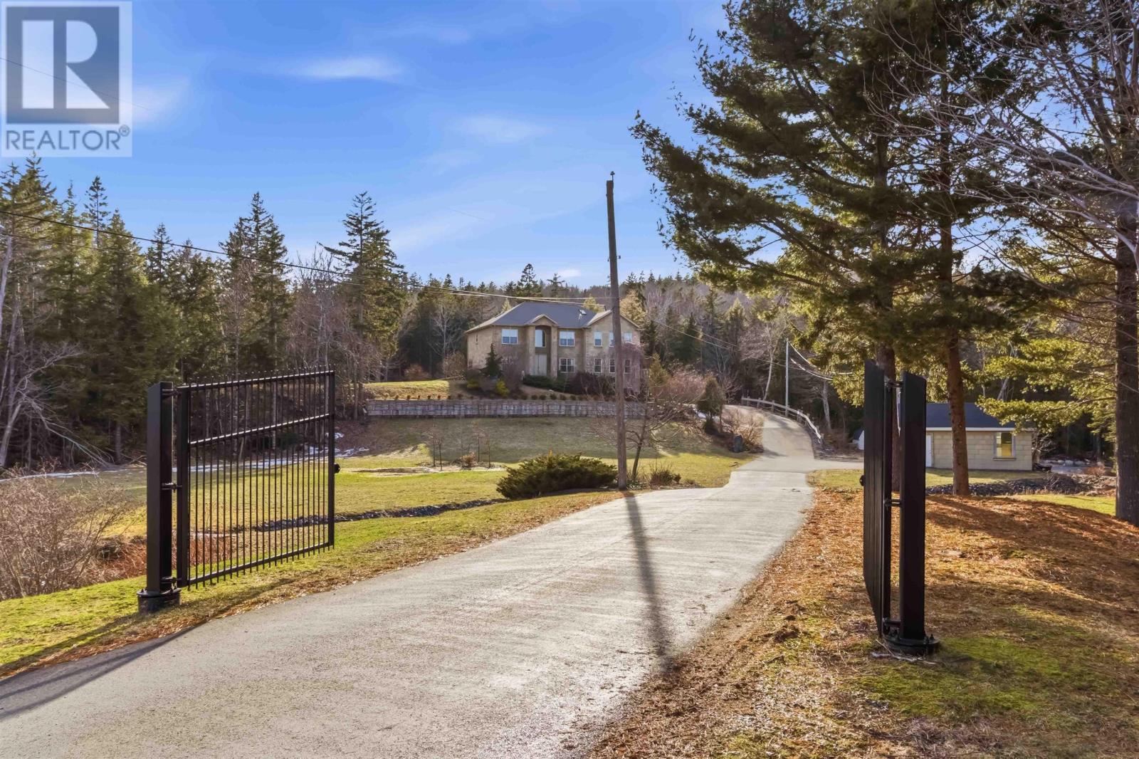 Property 2 of 49 of 61 Colins Road