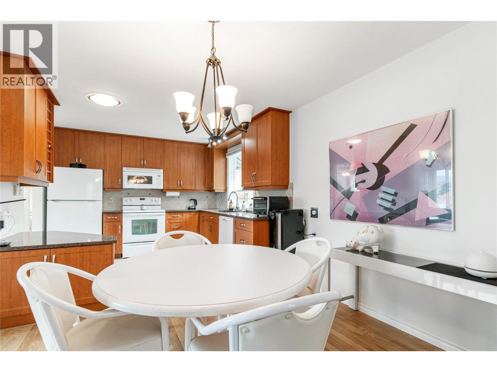 285 Dell Road - 11