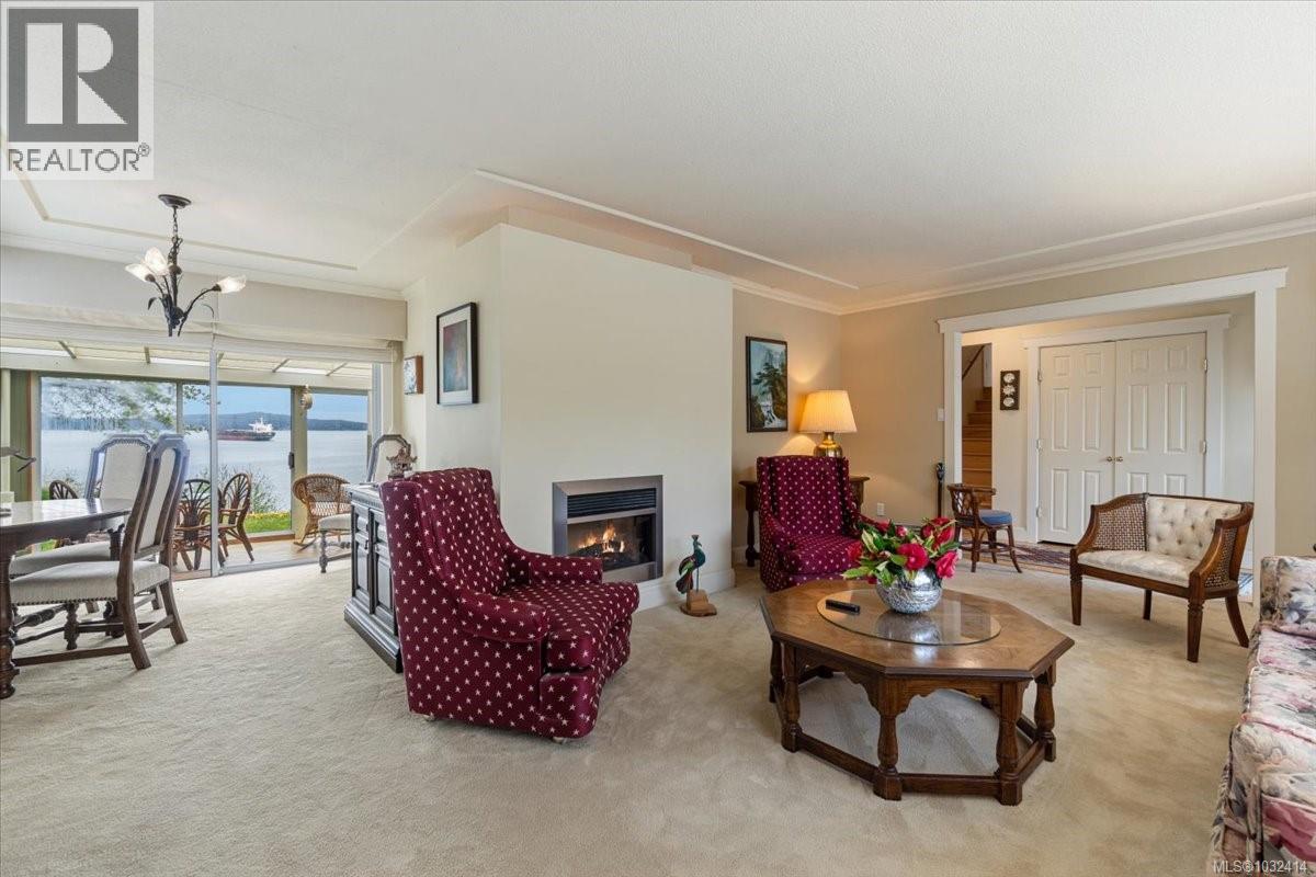 3648 SEAVIEW CRES - 10