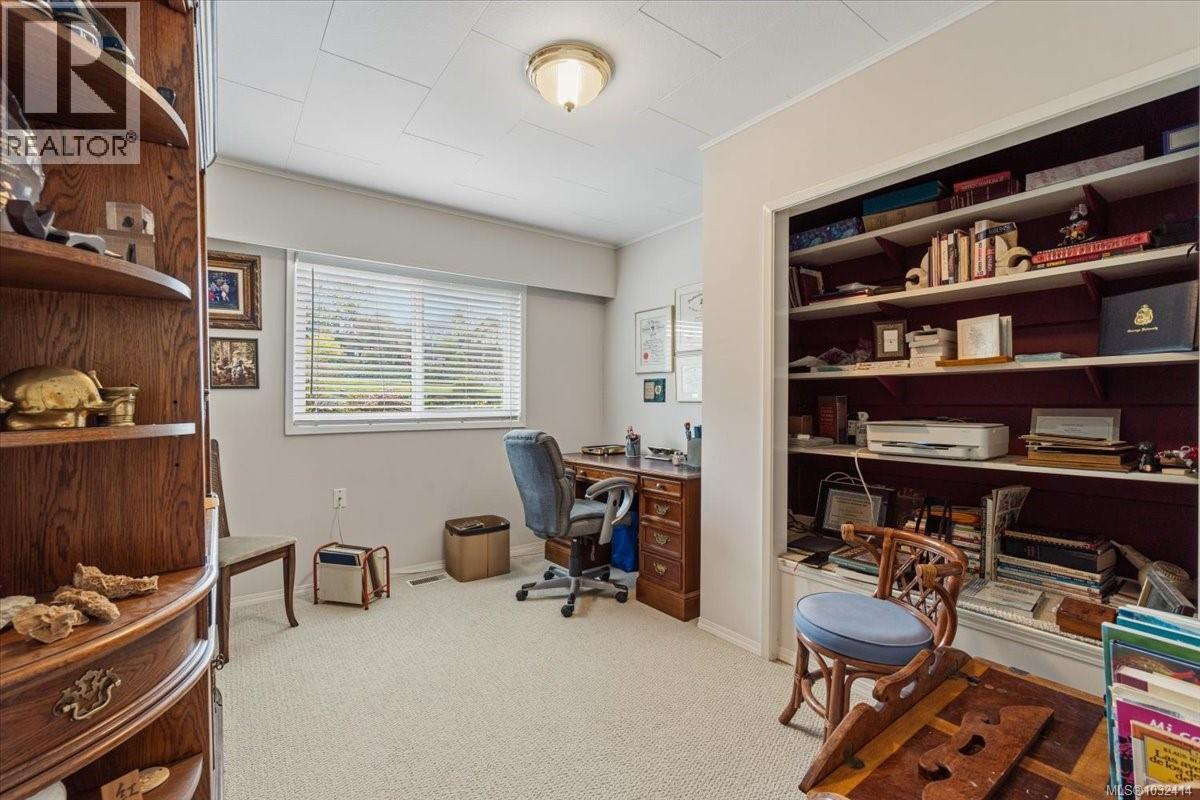 3648 SEAVIEW CRES - 30