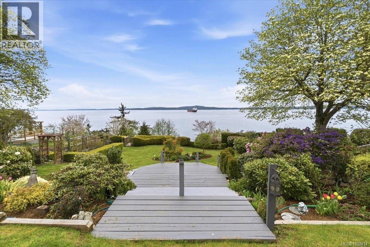 3648 SEAVIEW CRES - 33