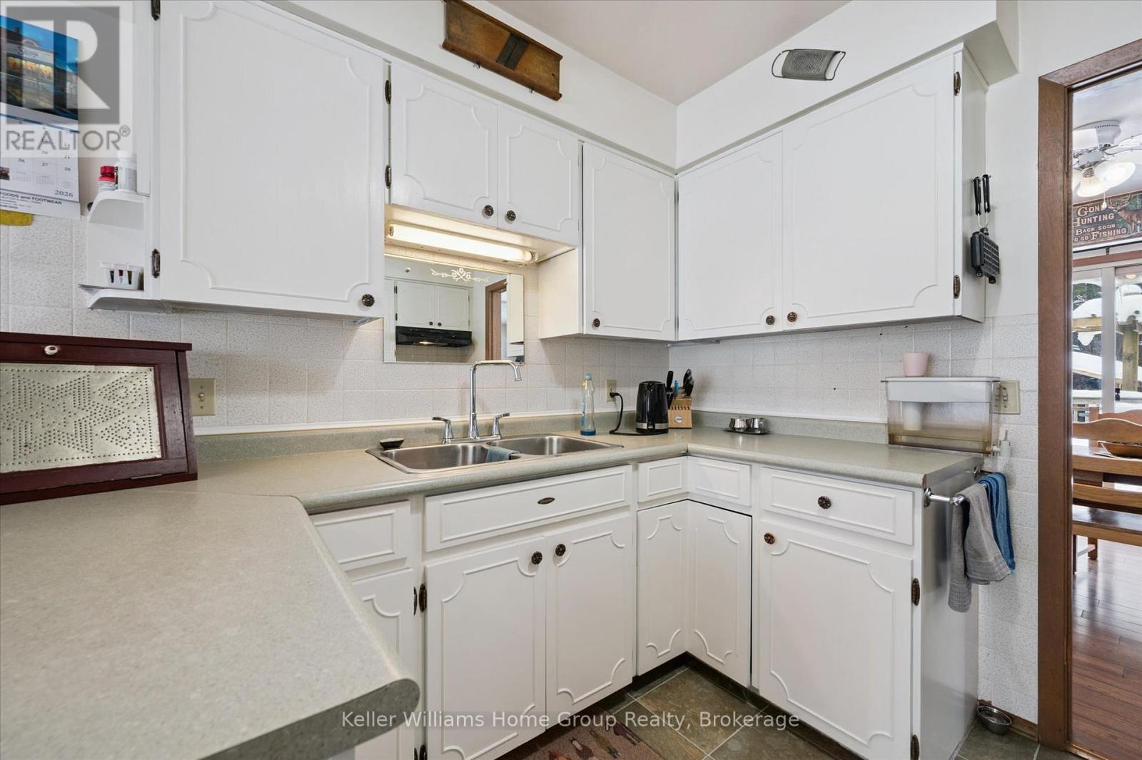 143 CONESTOGA STREET N - 14