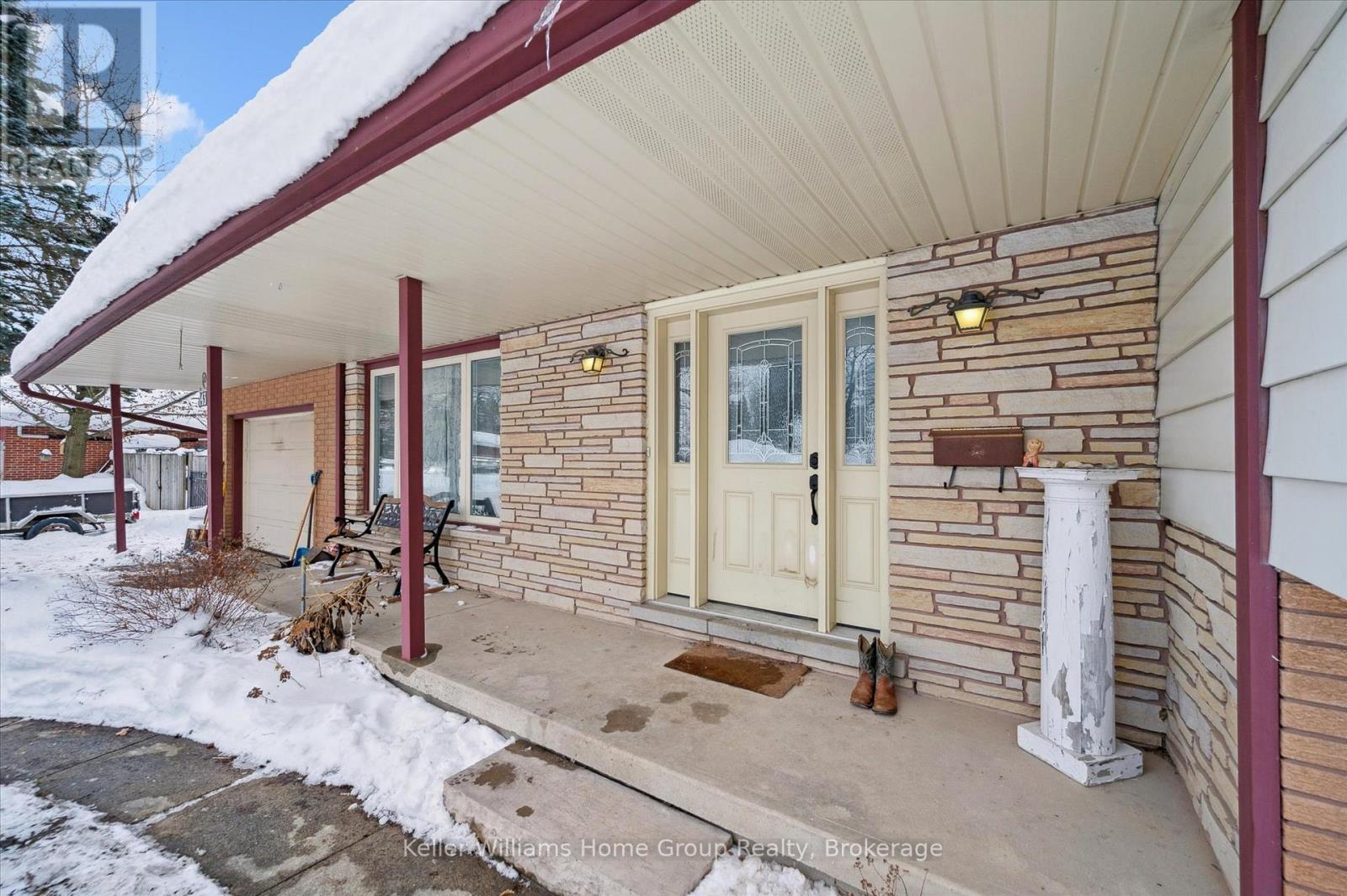 143 CONESTOGA STREET N - 3