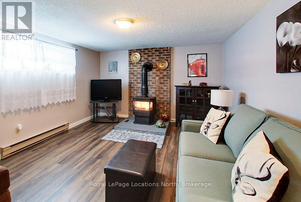 Gas fireplace