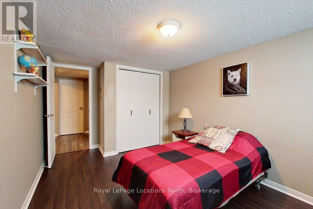 56 LORNE AVENUE - 29
