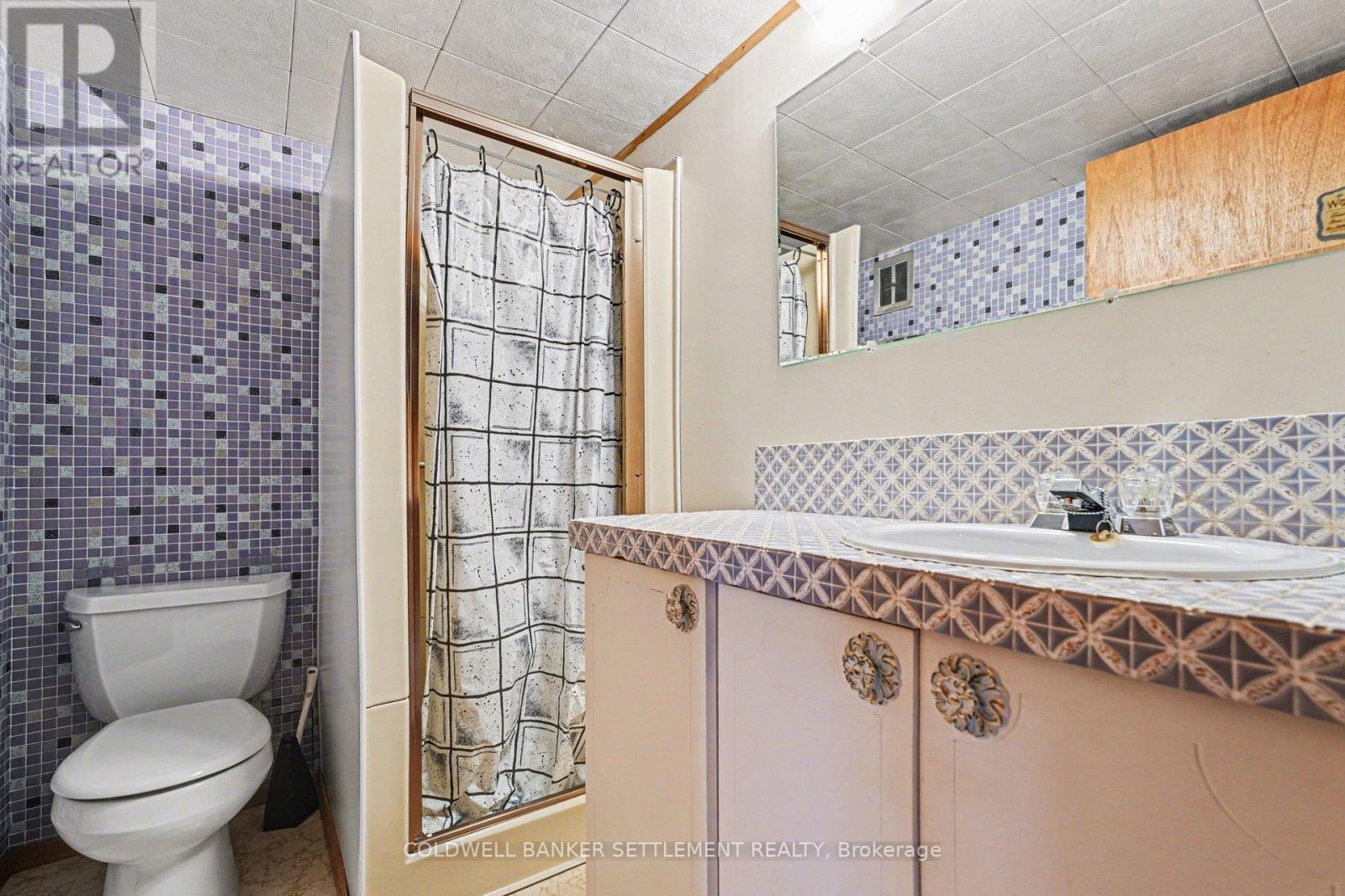 64 SOUTH STREET - 22