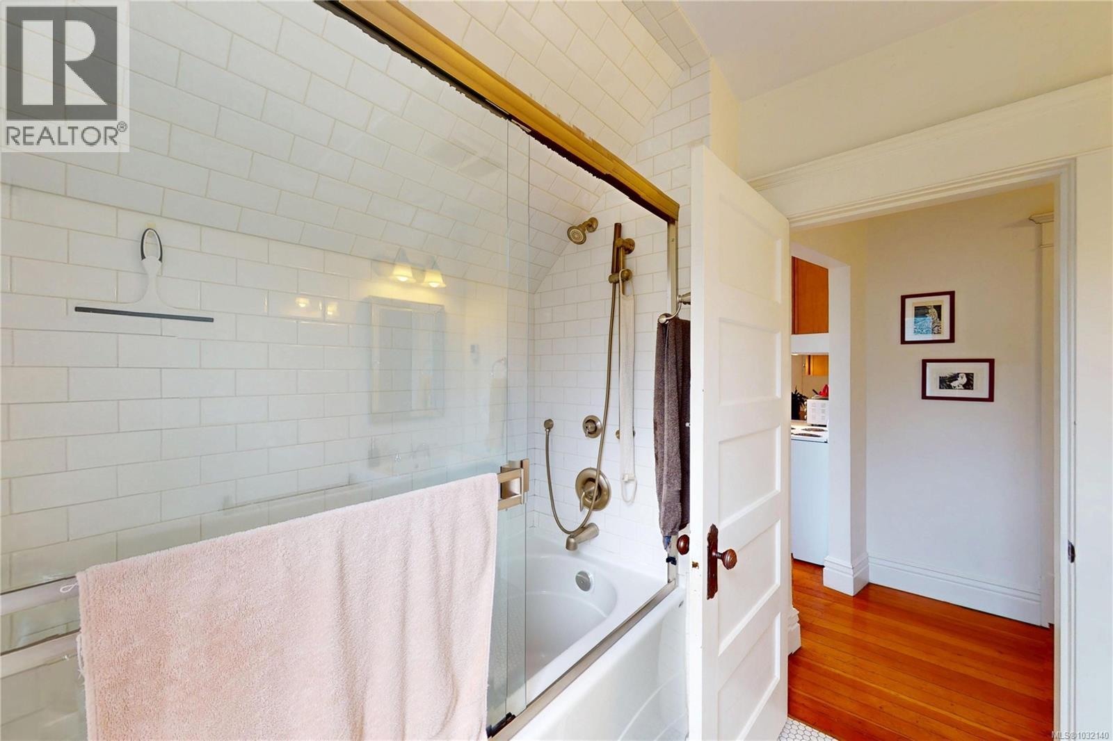  1454/1456 Begbie Street, Victoria