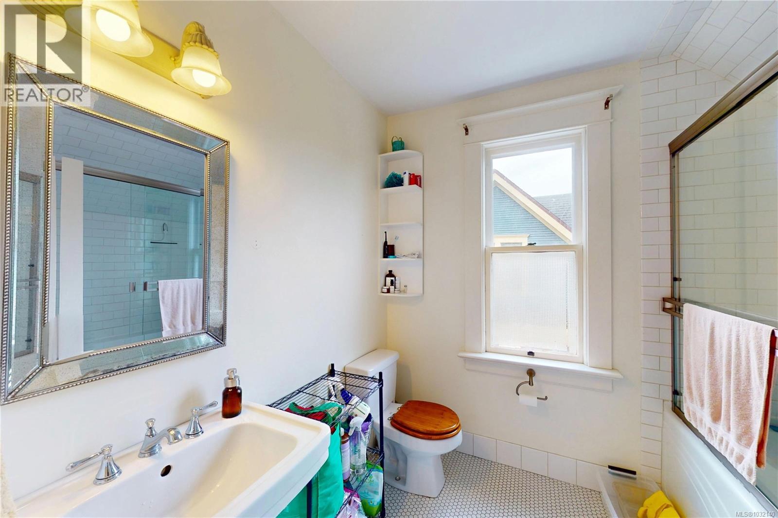  1454/1456 Begbie Street, Victoria