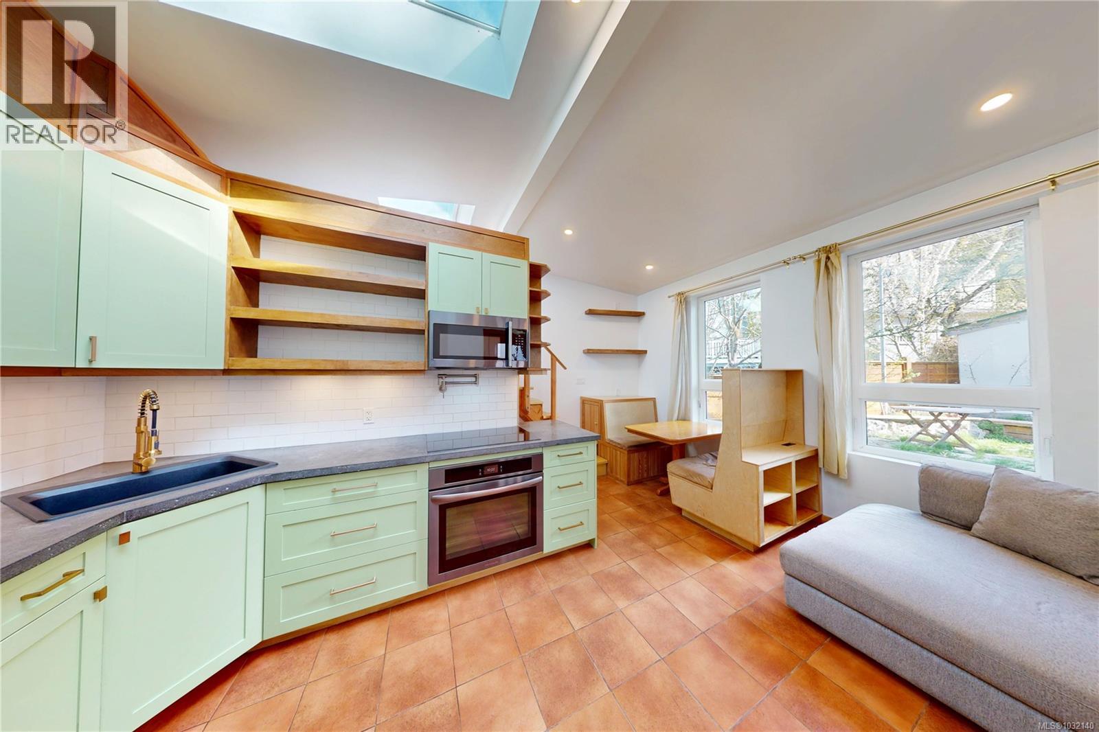  1454/1456 Begbie Street, Victoria