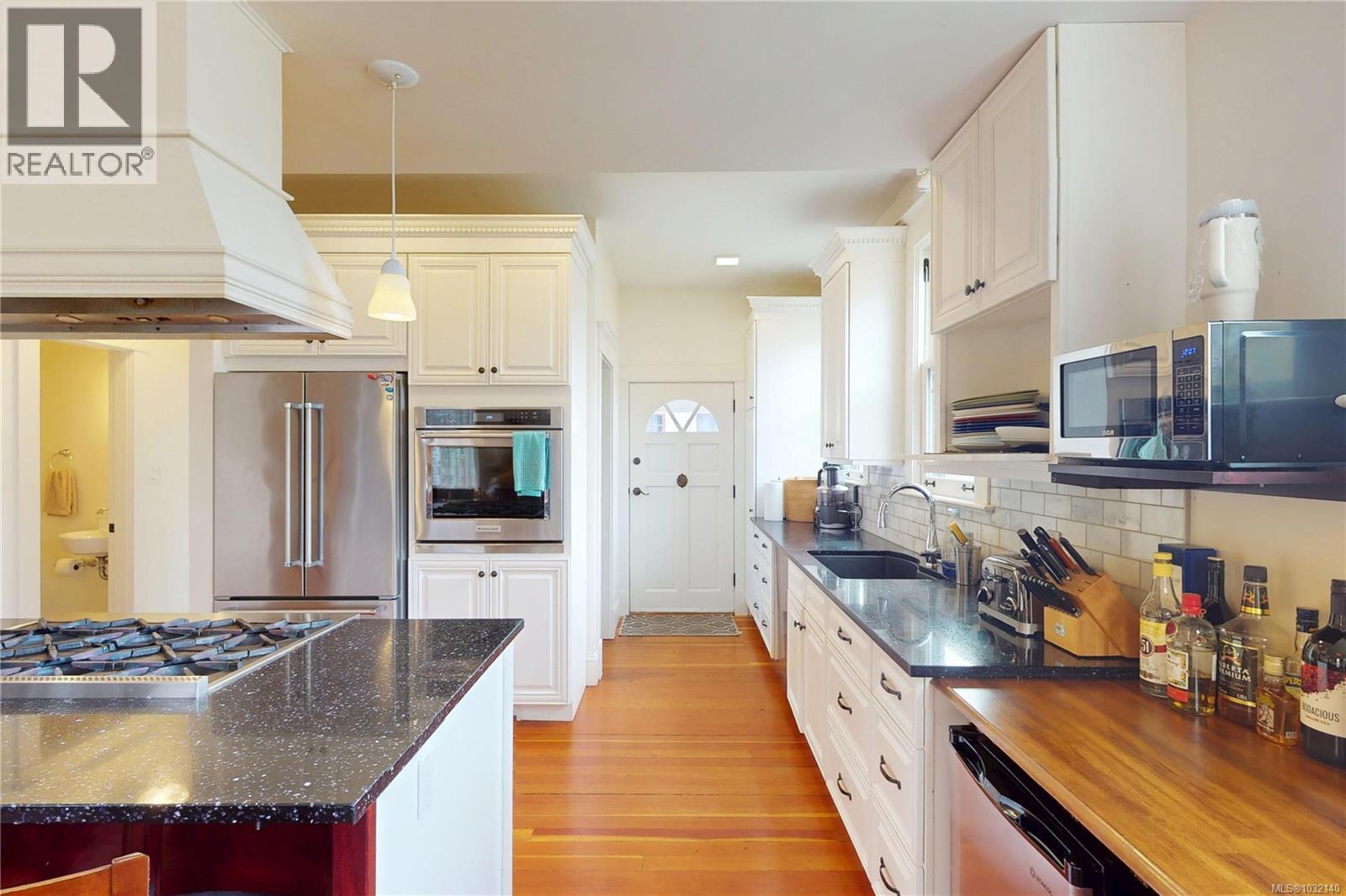  1454/1456 Begbie Street, Victoria